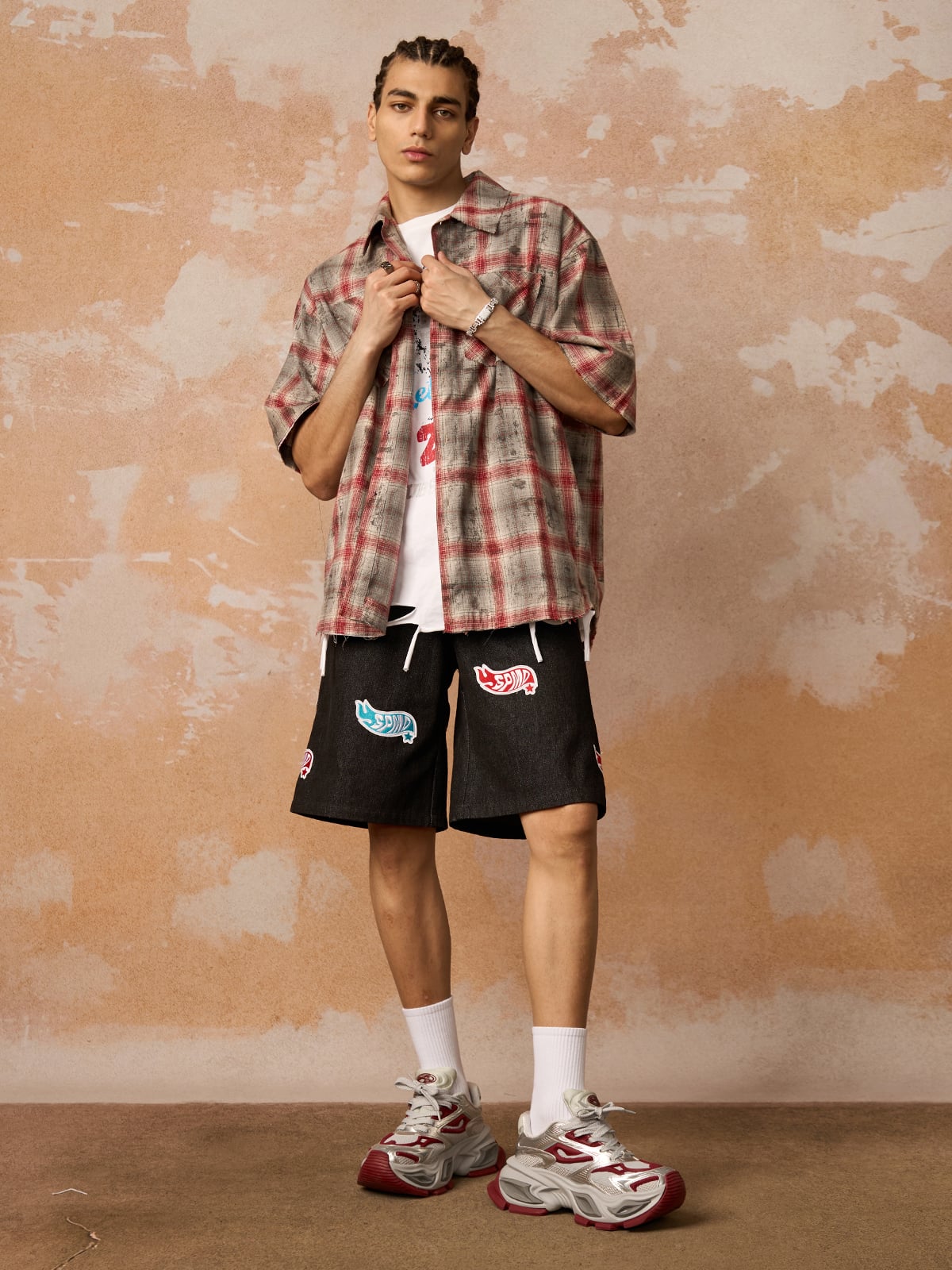 Distressed Patch Plaid Short-Sleeve Shirt